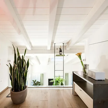 아파트 Verona Suites *