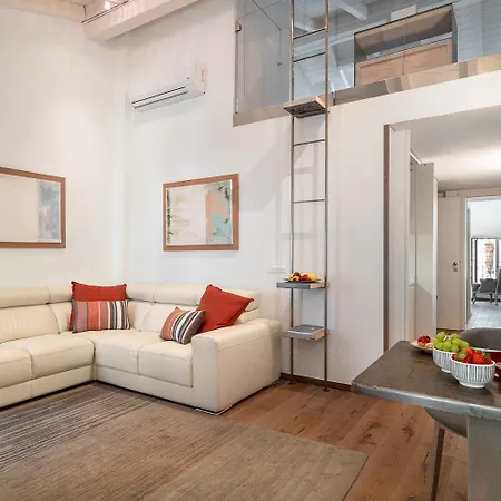 Conte Manfredo And Donna Angelina With Breathtaking Arena Views In Apartman *