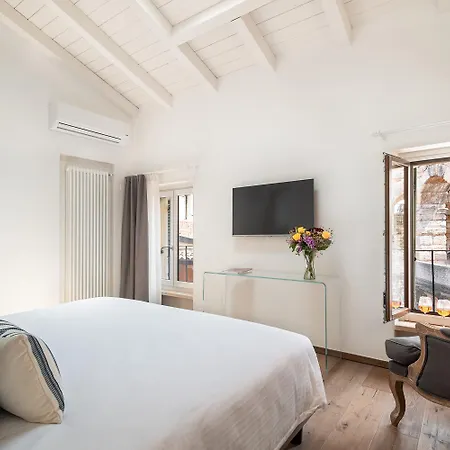 Conte Manfredo And Donna Angelina With Breathtaking Arena Views In Apartman *