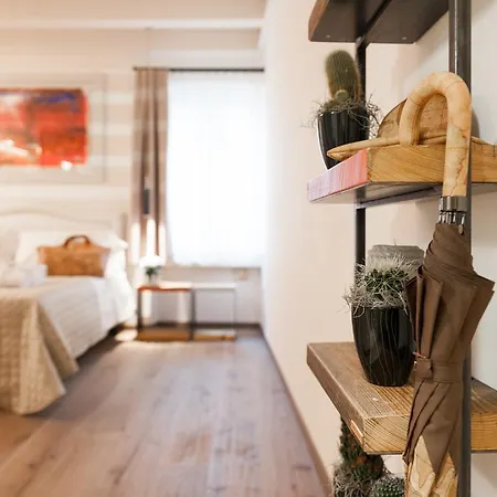 Verona Suites * فيرونا